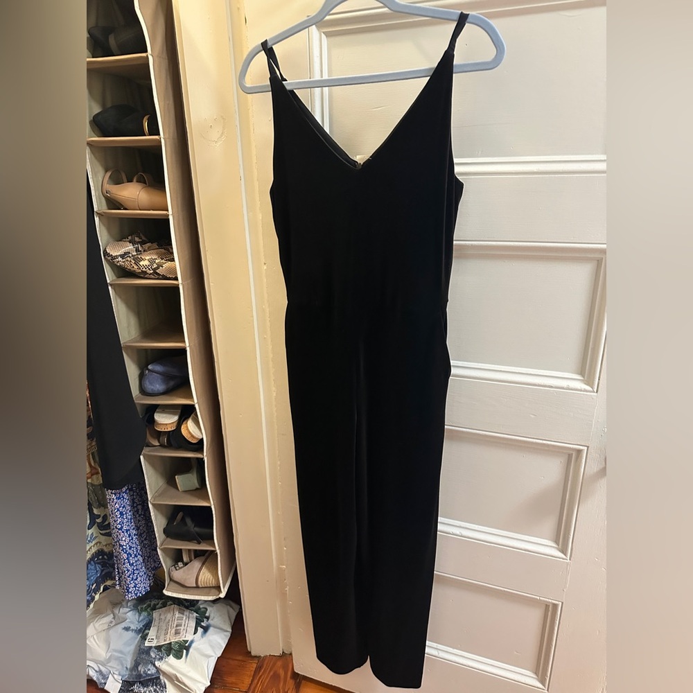 Elegant Black Sleeveless velvet Jumpsuit